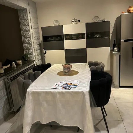 Maison Pour Les 24 H Du Mans Arnage